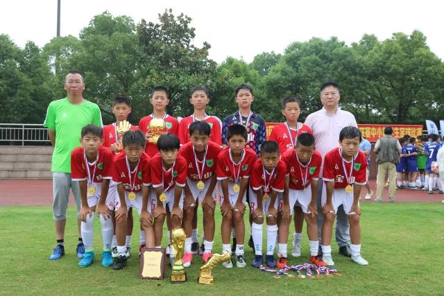 那英回归北京舞台：争议与人情成就的真正地位